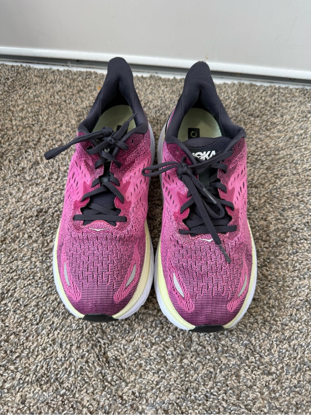 Hoka clifton 8 Women's Pink Athletic Running Shoes - Picture 2 of 6